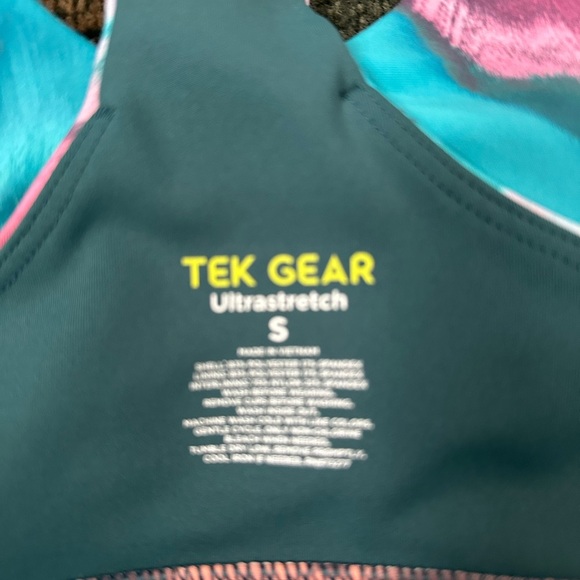 TEK GEAR Vibrant Multicolor Sports Bra and Shorts Set - Picture 4 of 6